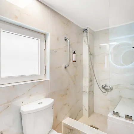 Doliva John Private Jacuzzi Apartament Agios Gordios (Corfu)