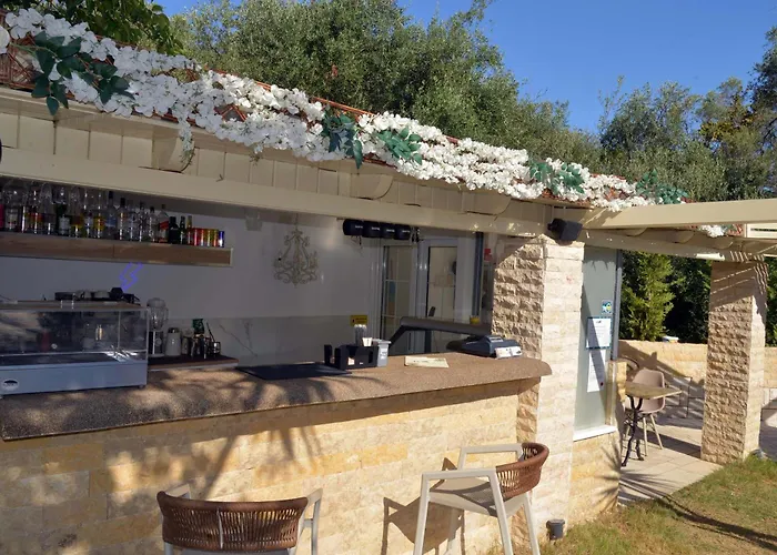 Doliva John Private Jacuzzi * Agios Gordios (Corfu)
